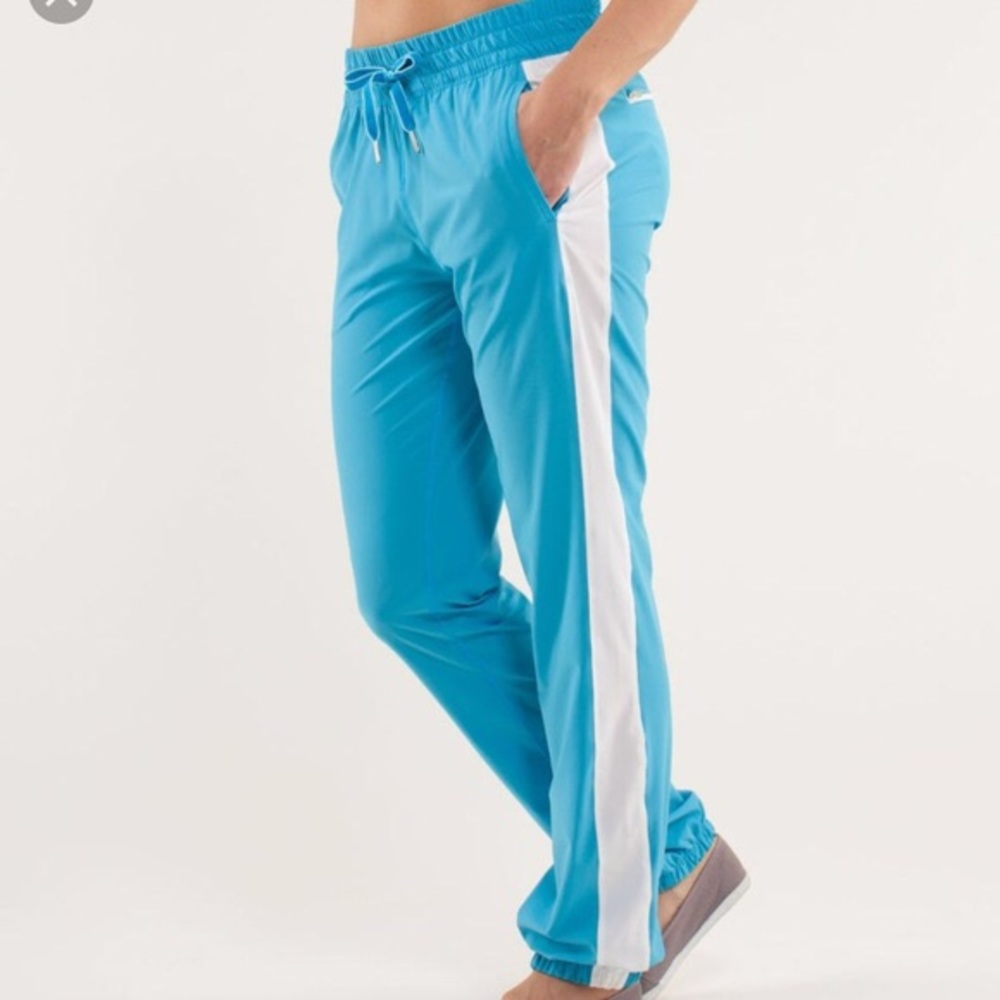 LULULEMON blue track pants size 4